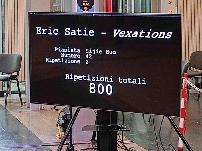Vexations quasi alla fine